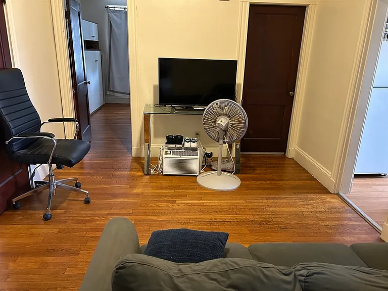 70 Washington St #16 — Photo 2