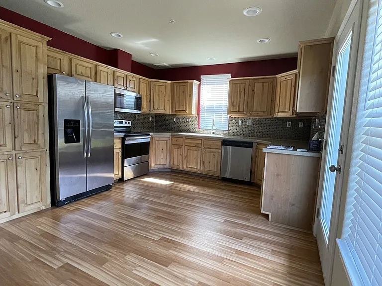 4401 Riverside Dr #B1 — Photo 3