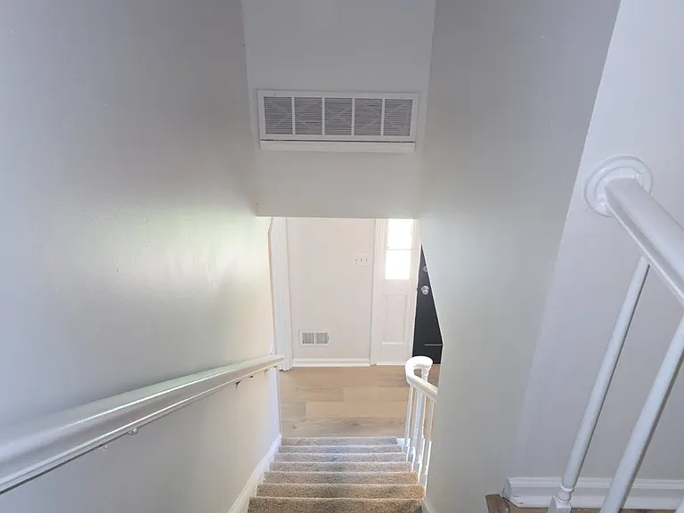 436 N Royal Tower Dr — Photo 17
