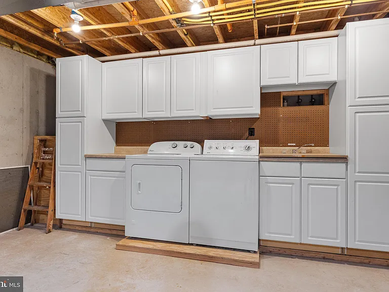 115 Goldfinch Ct #237 — Photo 25