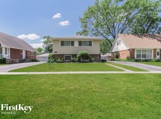16924 Old Elm Dr, Country Club Hills, IL