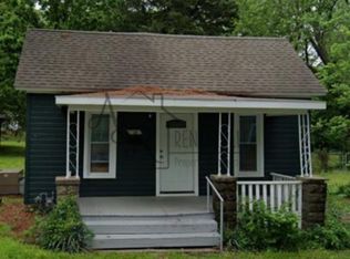 2005 S Locust St, Pittsburg, KS 66762