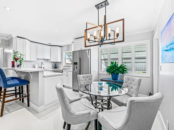 620 Horizons W #212, Boynton Beach, FL 33435