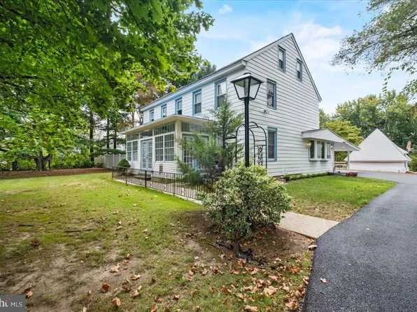 1320 Woodlane Rd, Mount Holly, NJ 08060