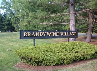 87 Brandywine Ln, Suffield, CT 06078