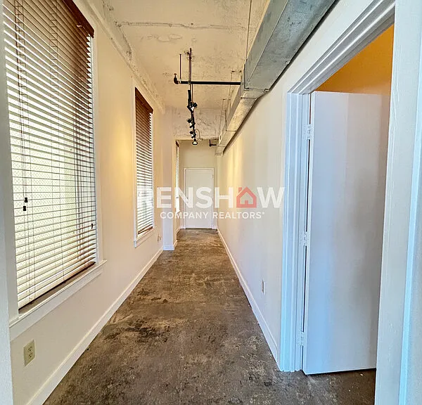 245 Madison Ave #604 — Photo 2