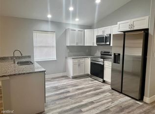 1112 W 8th St, Sanford, FL 32771