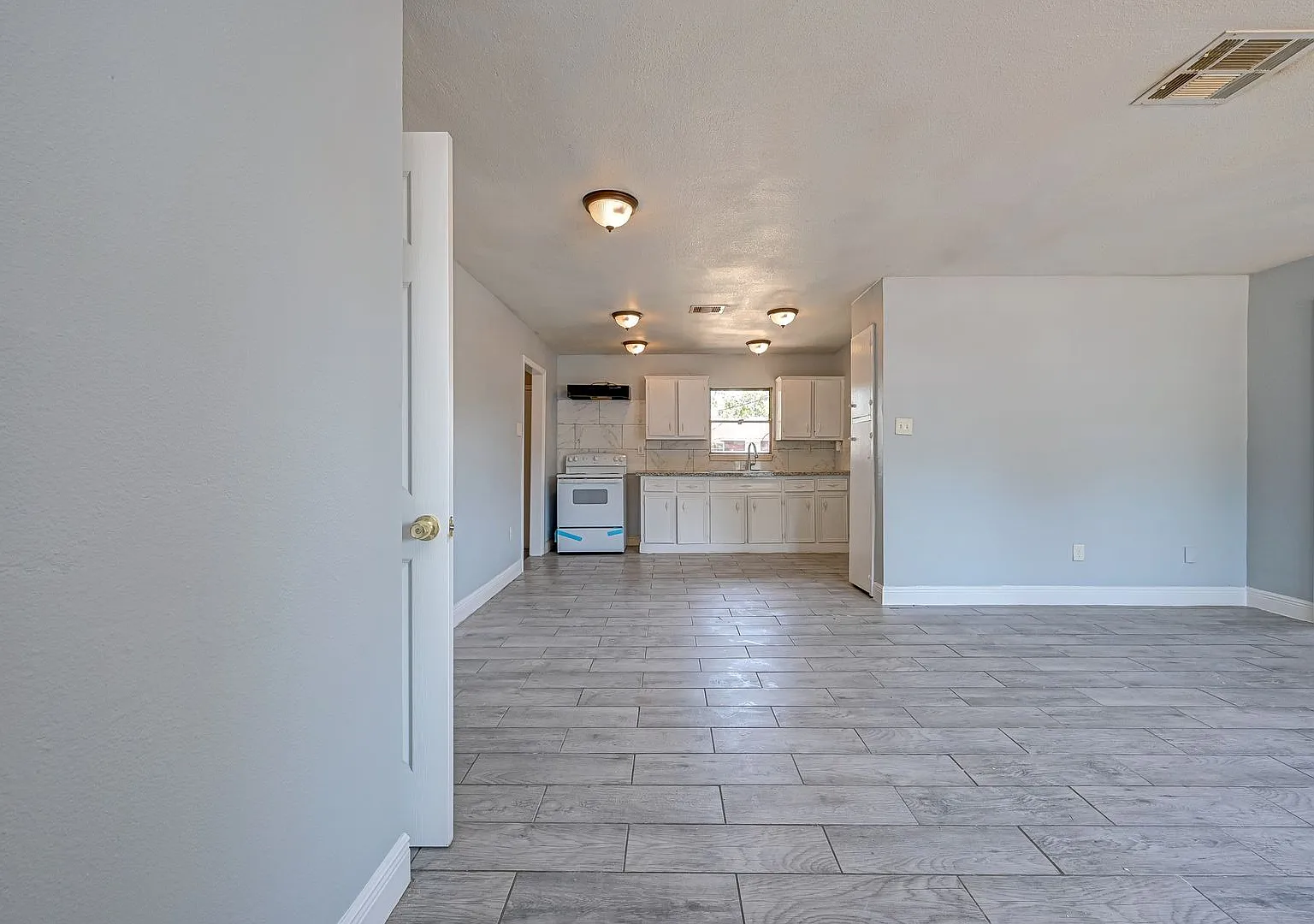Spacious 4-Bedroom, 2-Bathroom Home in South Park 5859 Westover St., Houston, TX 77033 — Photo 3
