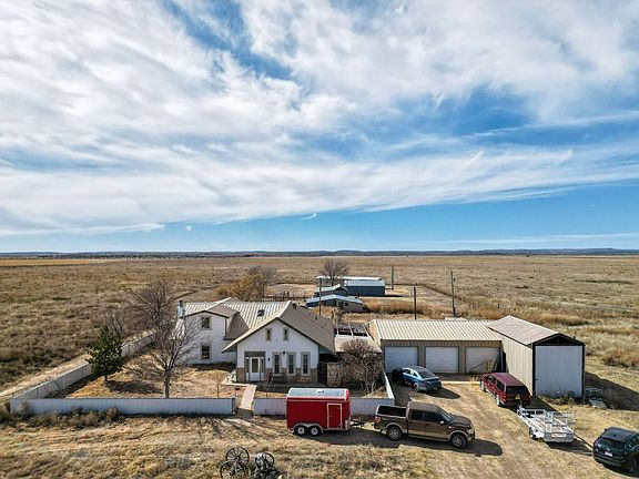 3rd image of 72 Bruhn Rd