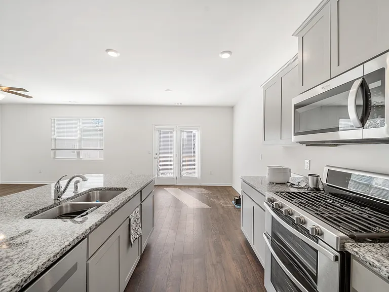 1593 Daisy May Ct #55 — Photo 6