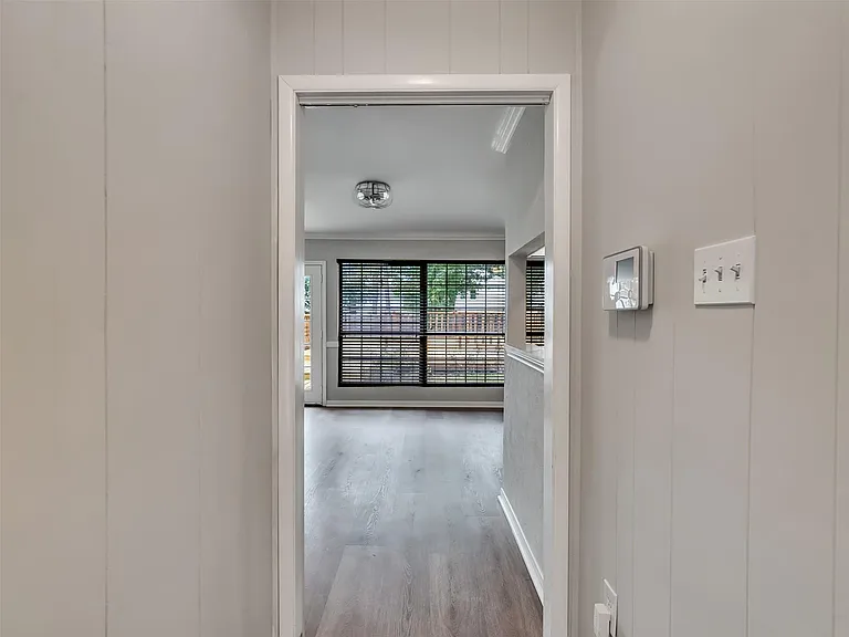 807 Dr Martin Luther King Jr Pl N — Photo 2