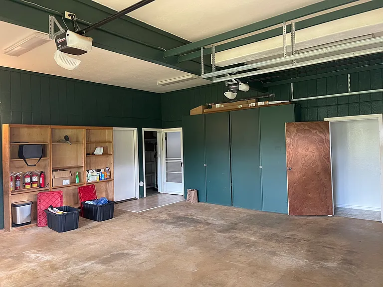 1301 Kamalu Rd #C — Photo 40