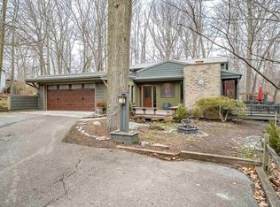 9410 Saratoga Rd, Fort Wayne, IN 46804