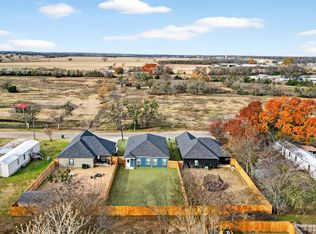 506 Broadway St, Whitesboro, TX 76273
