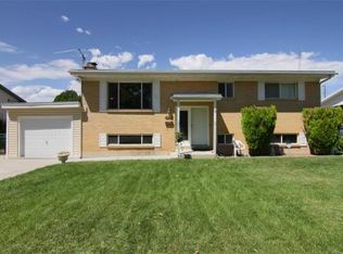 5720 S Utahna Dr, Murray, UT 84107