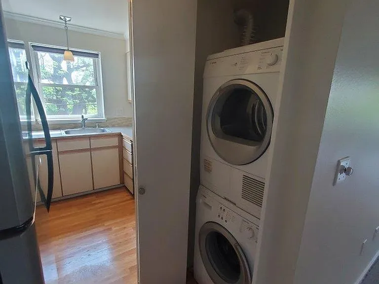 160 Lee St #204 — Photo 4