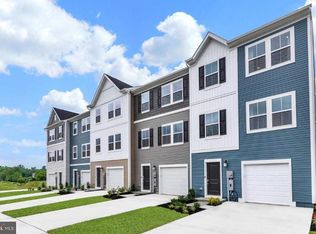 137 Kinkade Ct, Martinsburg, WV 25403