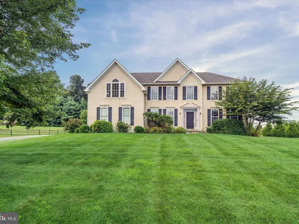 424 Buttonwood Ln, Oxford, PA 19363