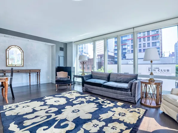 250 East 53rd Street 504 image 2 of 11