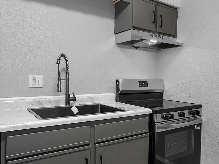 True North Apartments — Photo 21