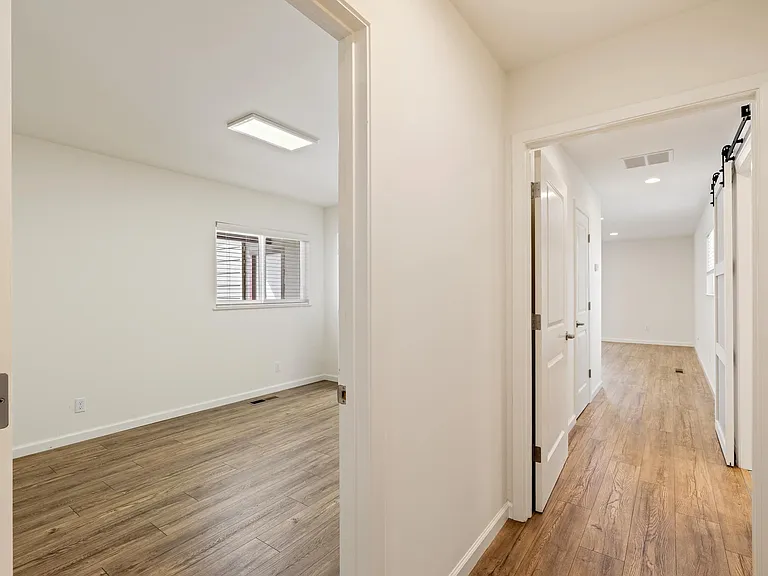 222 Mortimer Ln — Photo 23