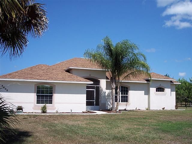 Beautiful Custom Home!