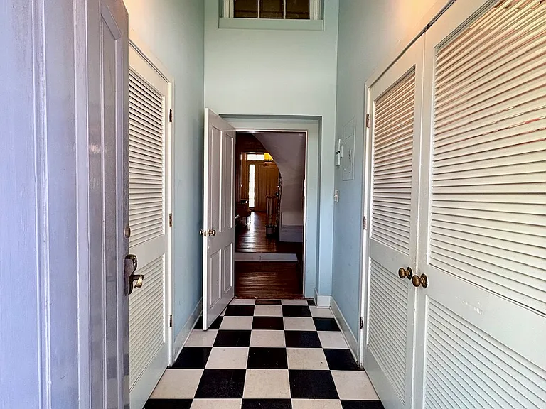 4 Wragg Sq #A — Photo 23