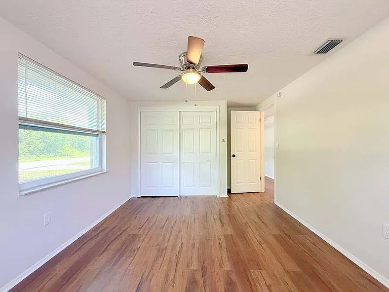 15839 Villa Dr — Photo 28