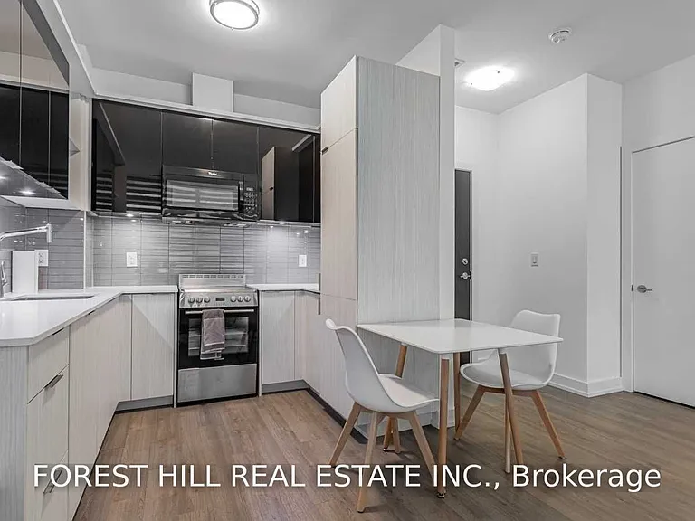 6 Parkwood Ave #Townhouse 102 — Photo 18