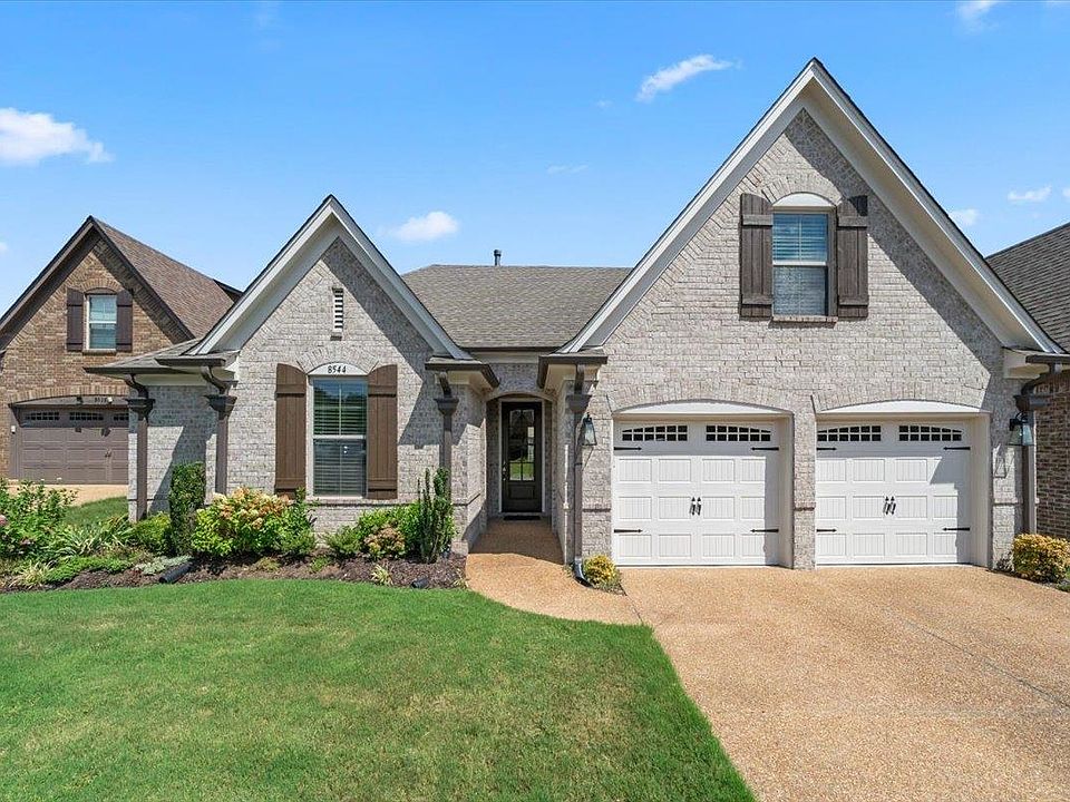 1st image of 8544 Woodland Rose Cir S