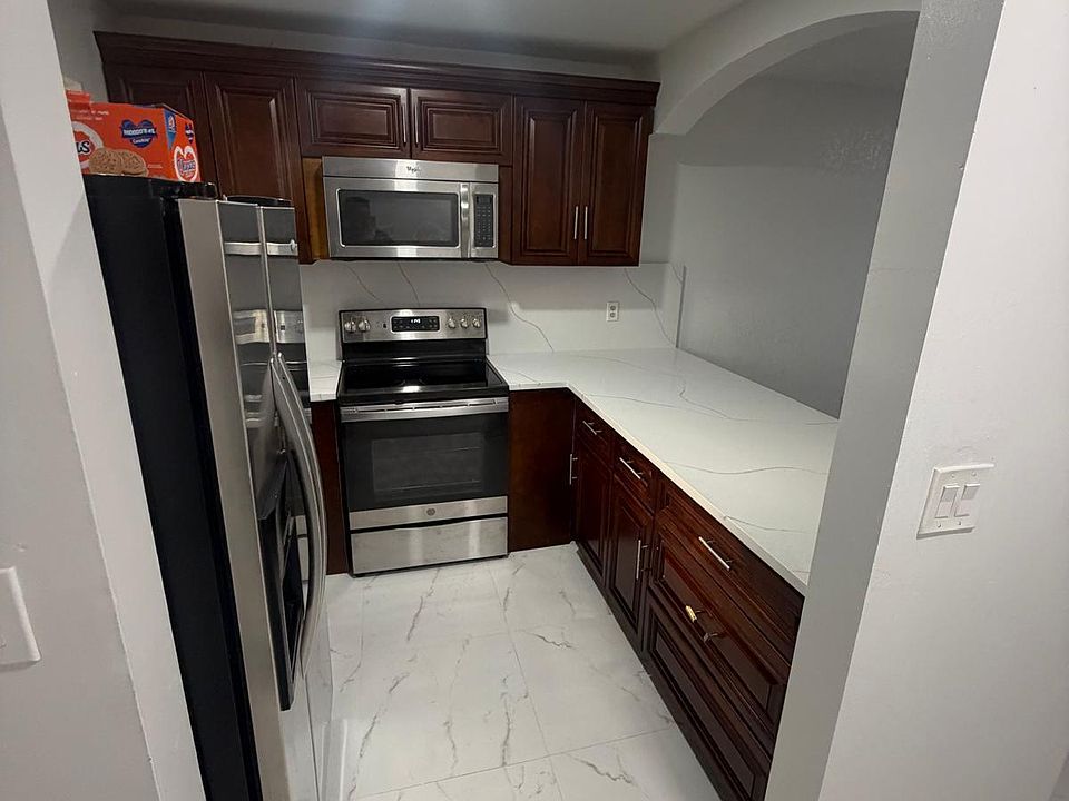 1st image of 6074 Forest Hill Boulevard #208