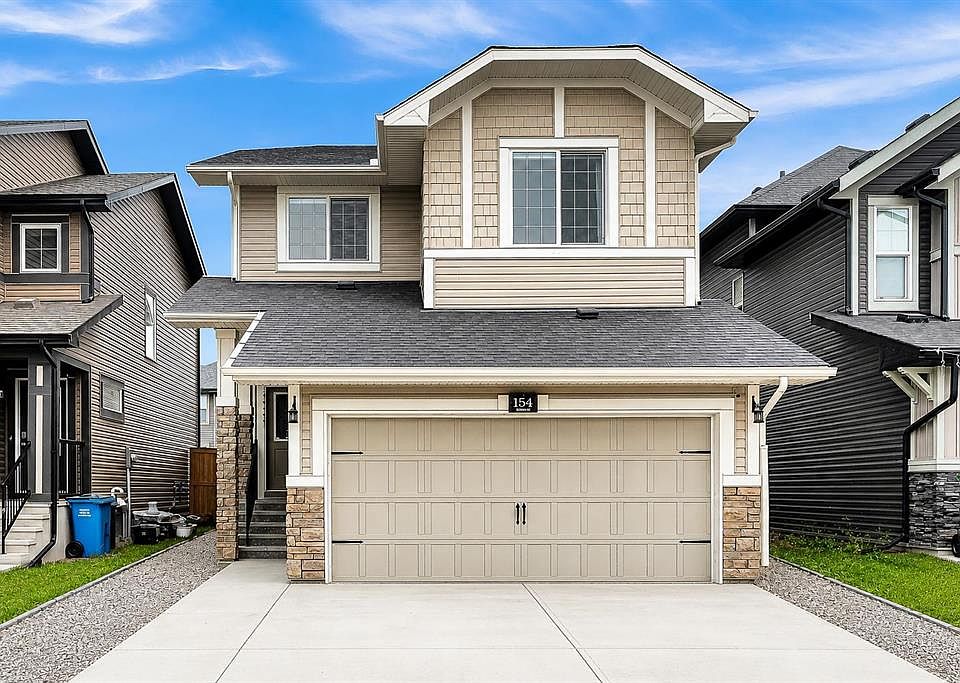 1st image of 154 SE Buckskin Way