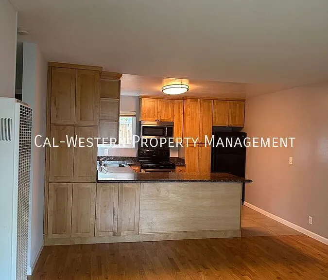 250 Palo Alto Ave #1 — Photo 41