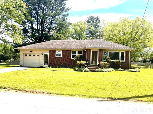 15 Sycamore St, Jamestown, NY 14701