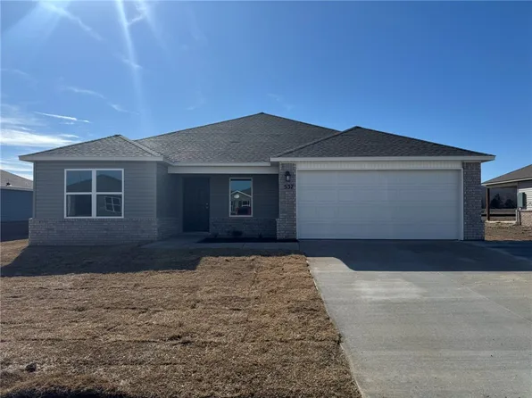 537 Kenneth St, Elkins, AR 72727