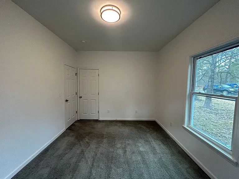 614 Maple Rd — Photo 19
