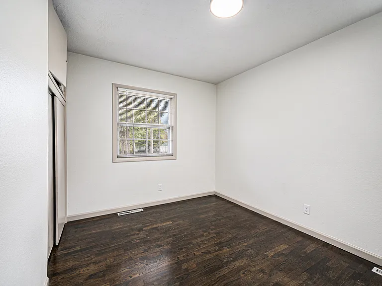 5145 N Corrington Ave — Photo 13