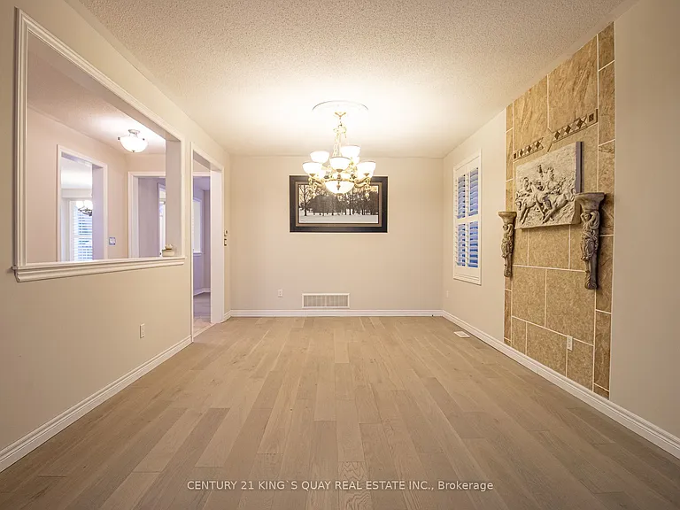 6 Messina Ave — Photo 7