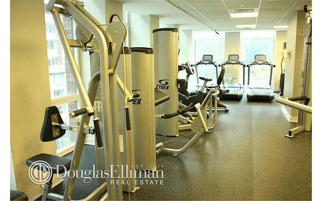 Rented by Douglas Elliman | media 23