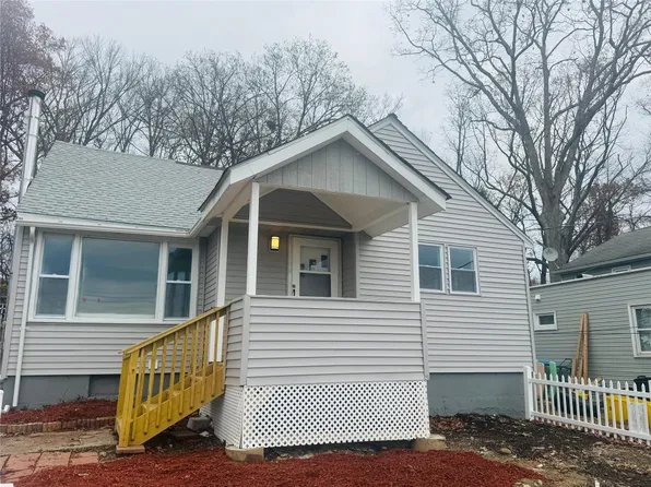 3013 Robins St, Endwell, NY 13760