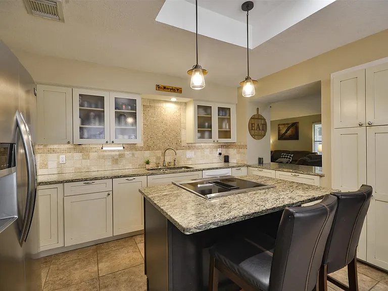 3218 Lake Stream Dr — Photo 21