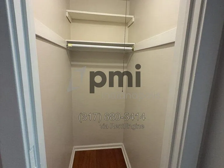 Indy Downtown Colonial Apartments — Photo 103
