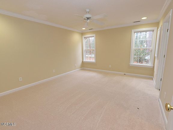 5th image of 3320 Woodbrook Drive