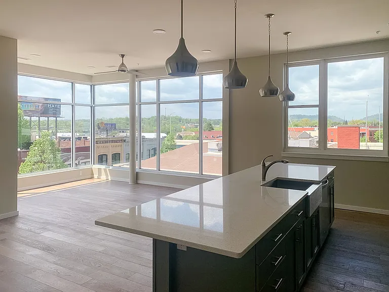 333 W Depot Ave #415 — Photo 8