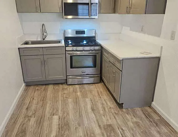 2241 S San Antonio Ave — Photo 9