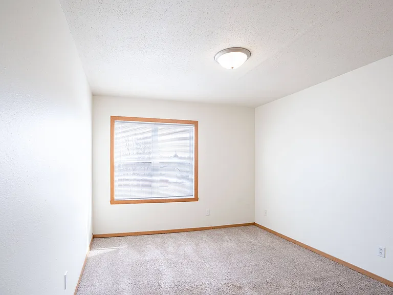 West Fargo, ND Sheyenne Terrace Townhomes | 415A | Bedroom