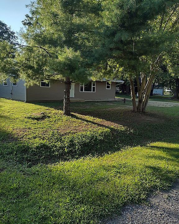 1st image of 3418 Elm Dr