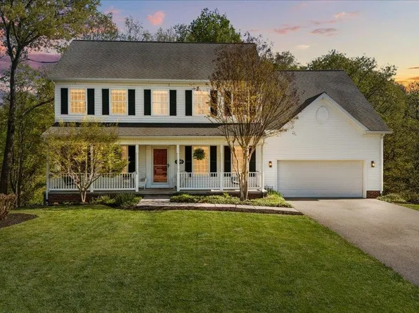 206 River Point, Radford, VA 24141