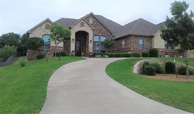 1st image of 125 Silver Hill Ct