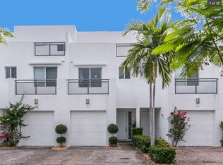 828 NE 19th Ave, Fort Lauderdale, FL 33304